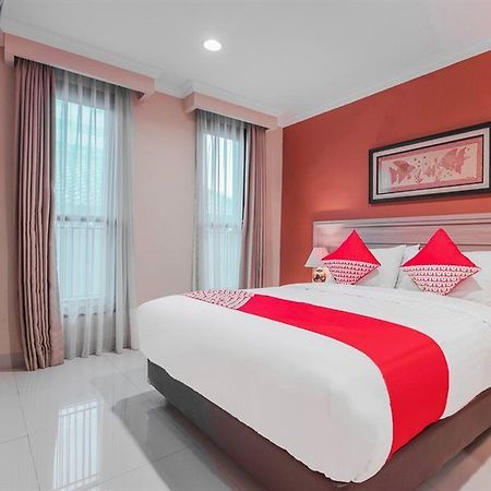 534 Sriwijaya Hotel Jakarta Bagian luar foto