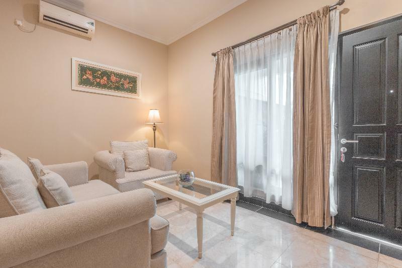 534 Sriwijaya Hotel Jakarta Bagian luar foto