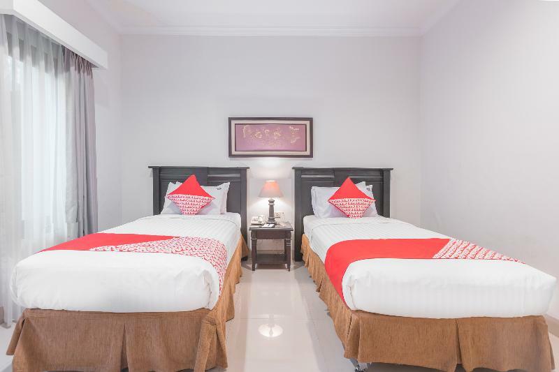 534 Sriwijaya Hotel Jakarta Bagian luar foto