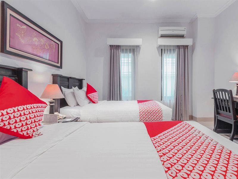 534 Sriwijaya Hotel Jakarta Bagian luar foto